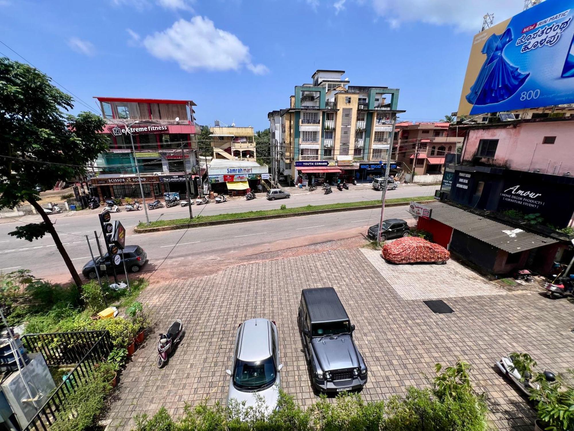 Ratna Sagar Hotel Manipal Exterior photo
